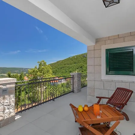 Luxury With A Swimming Pool Studenci, Zagora - 18483