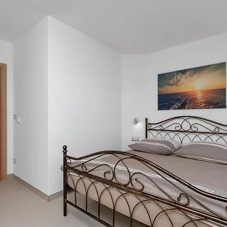 Villa Luxury With A Swimming Pool Studenci, Zagora - 18483 Studenci