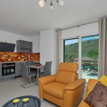 Luxury With A Swimming Pool Studenci, Zagora - 18483 Studenci